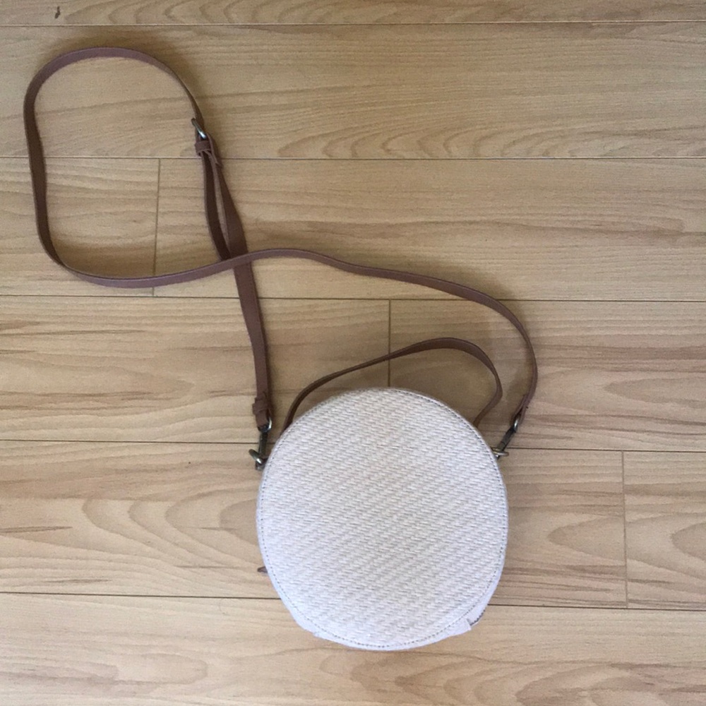 Round Raffia Straw Purse
